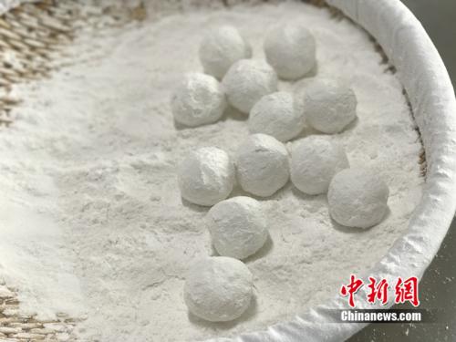 ԪʱҪãմˮͶʢŴ׷۵ҡ<a target='_blank' href='http://www.chinanews.com/' ><p  align=