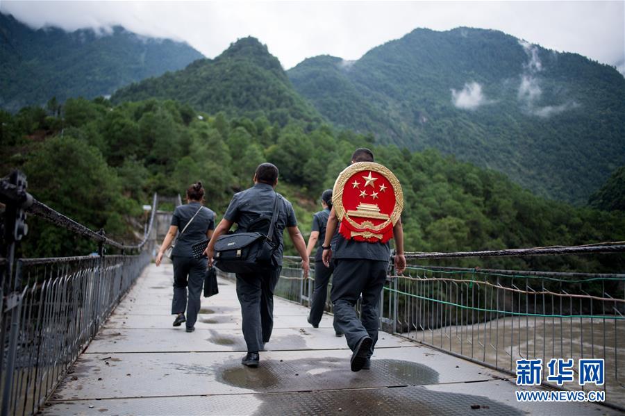Ӯvwinȫýͷ·ͼĻ14ʷϵĺΰͼ——йƶ񾭼úᷢչʮĸ滮ͶԶĿĽ顷